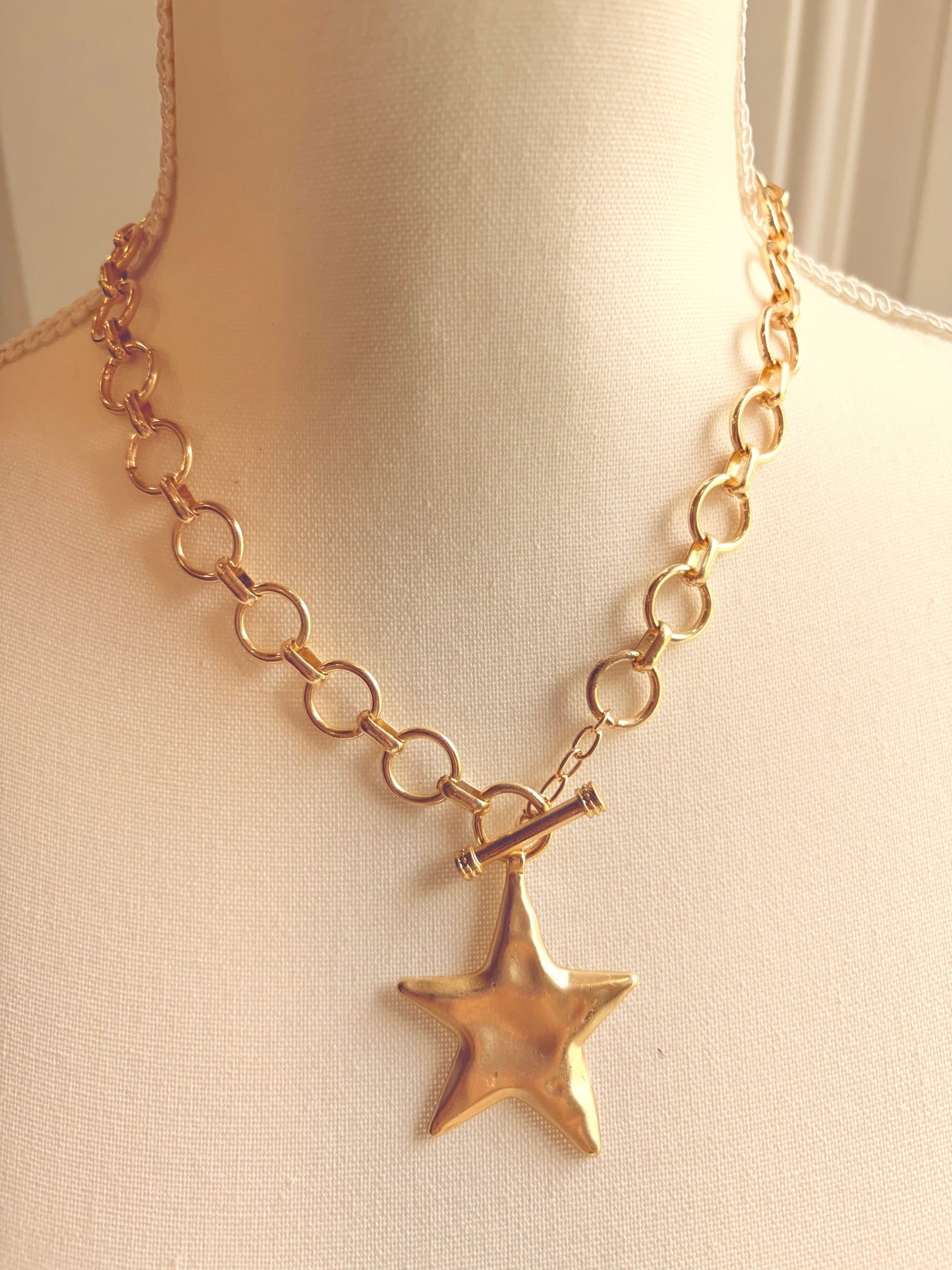 Star chain necklace