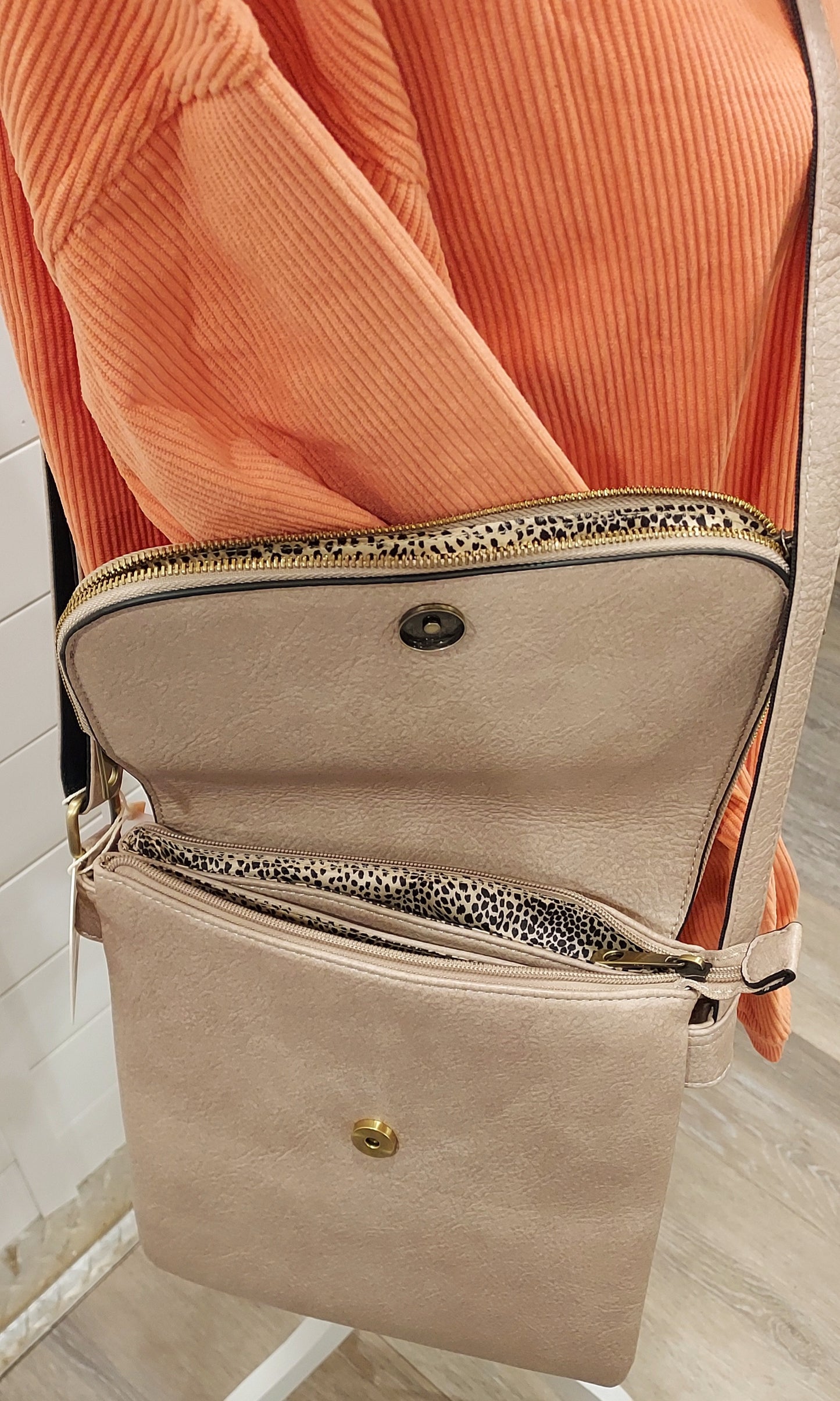 Messenger crossbody