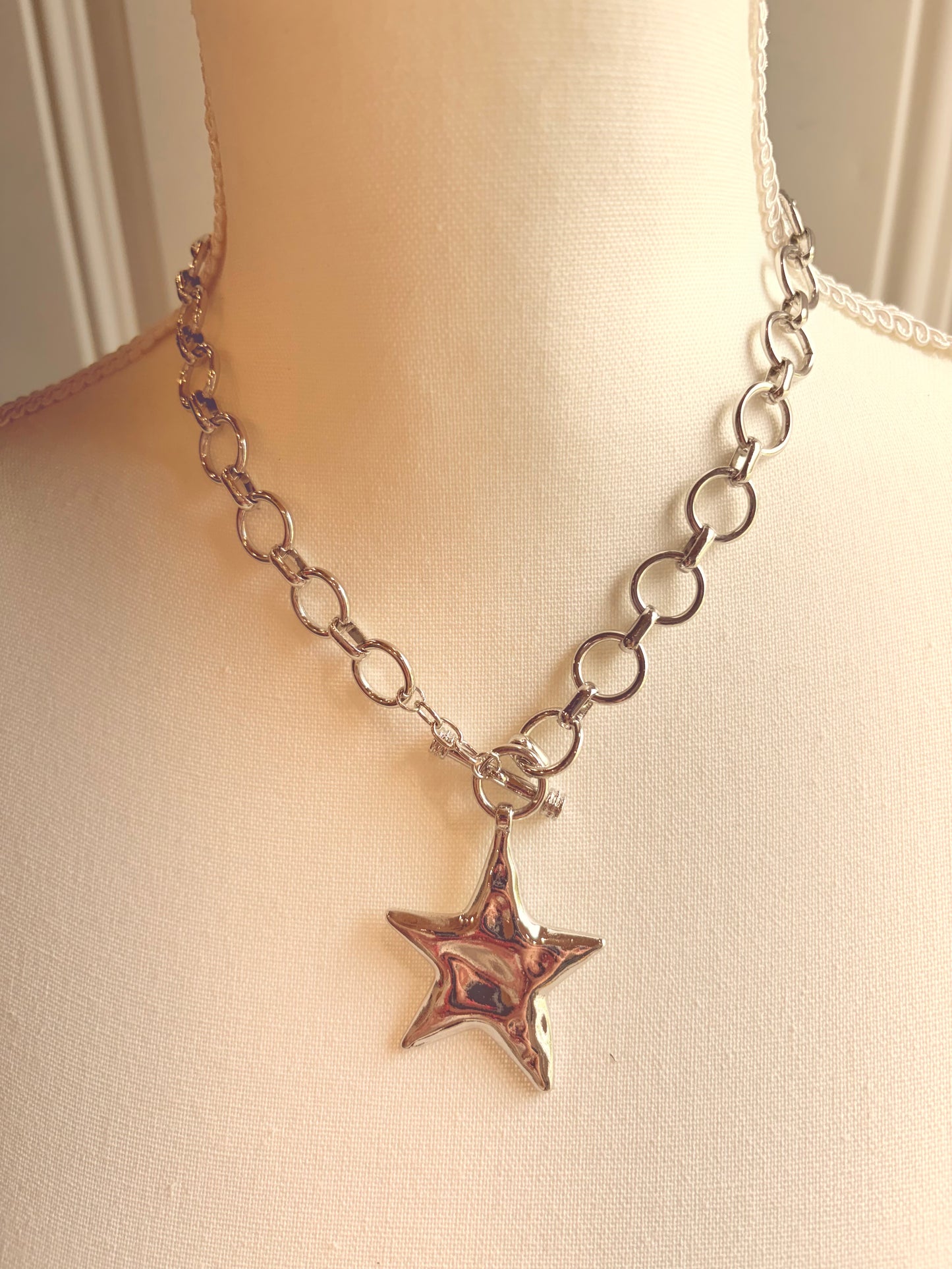 Star chain necklace