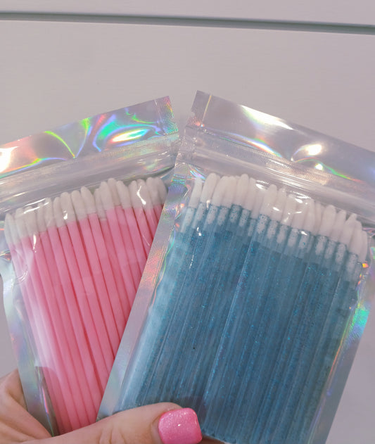 Disposable make-up applicator