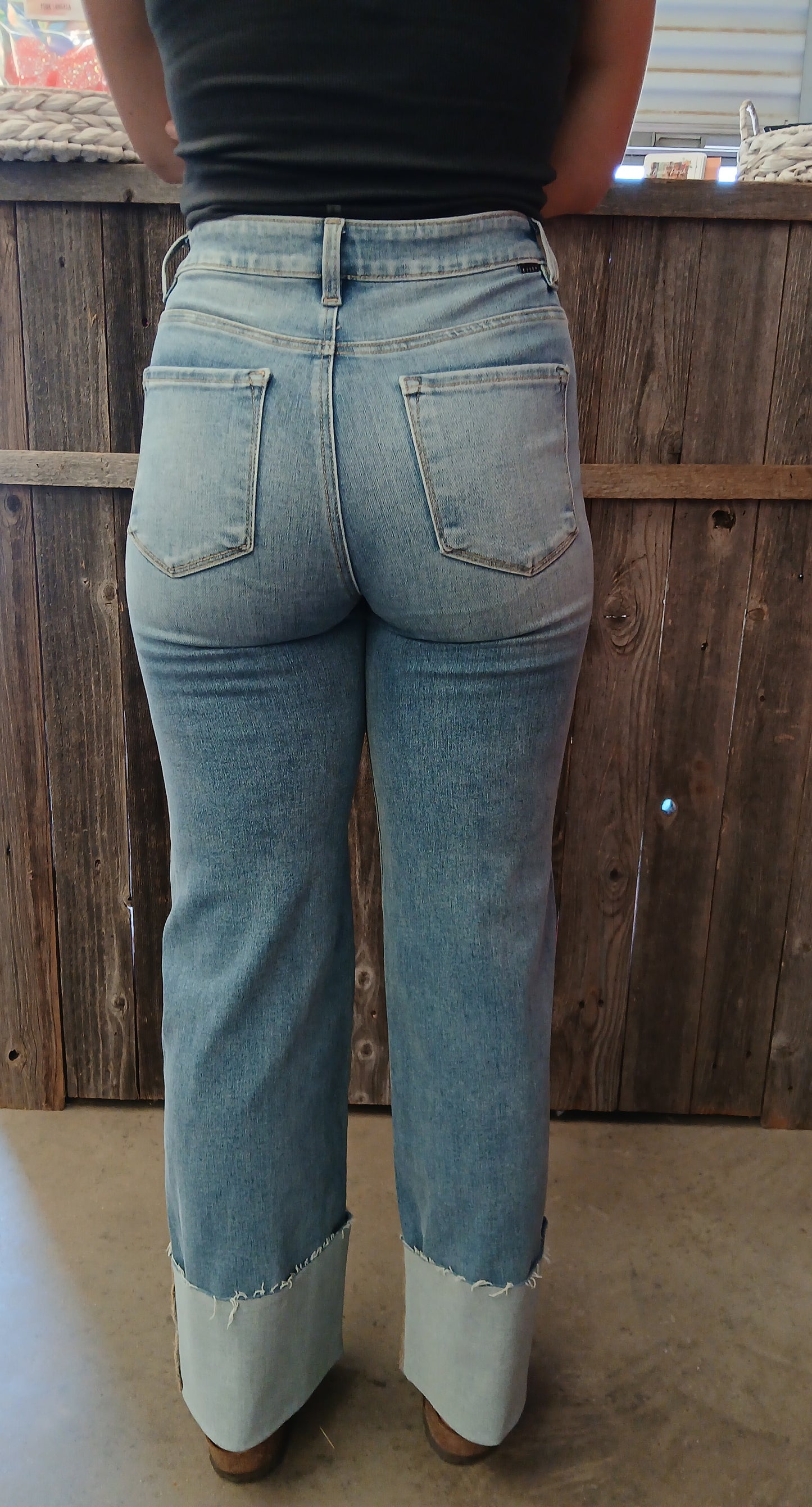 Risen cropped jeans