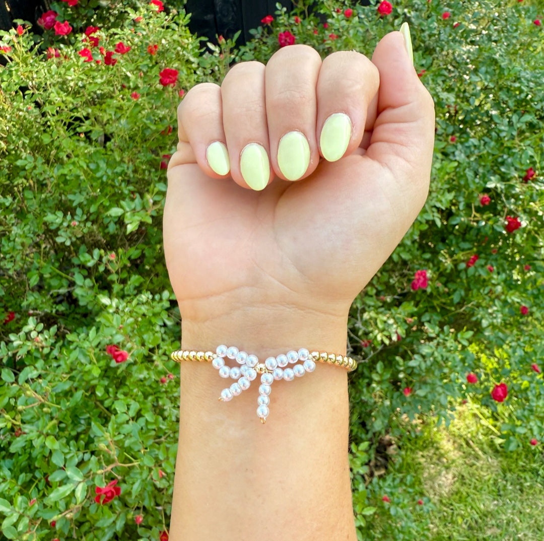 Pearl bow bracelet