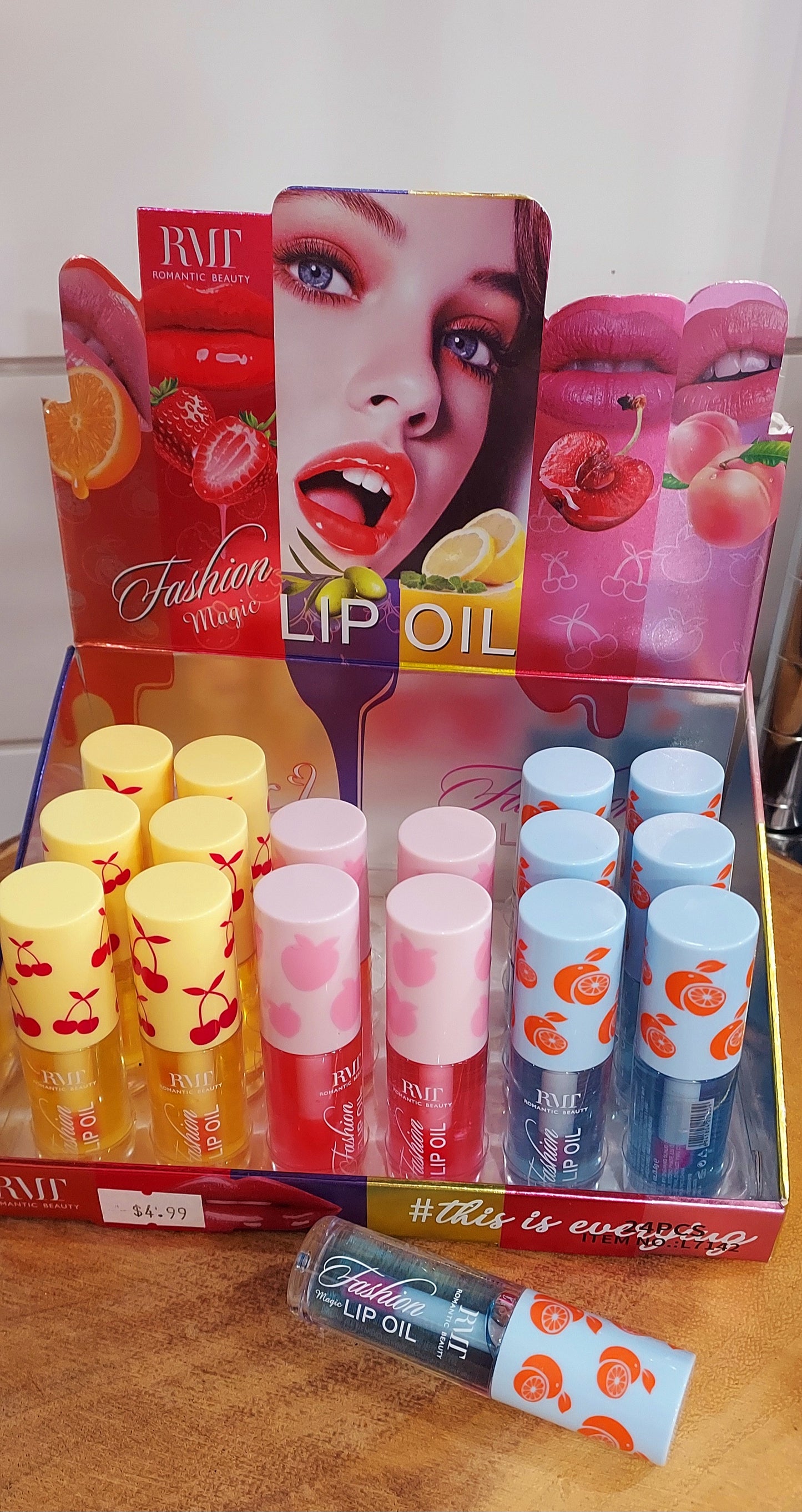 Lip oil