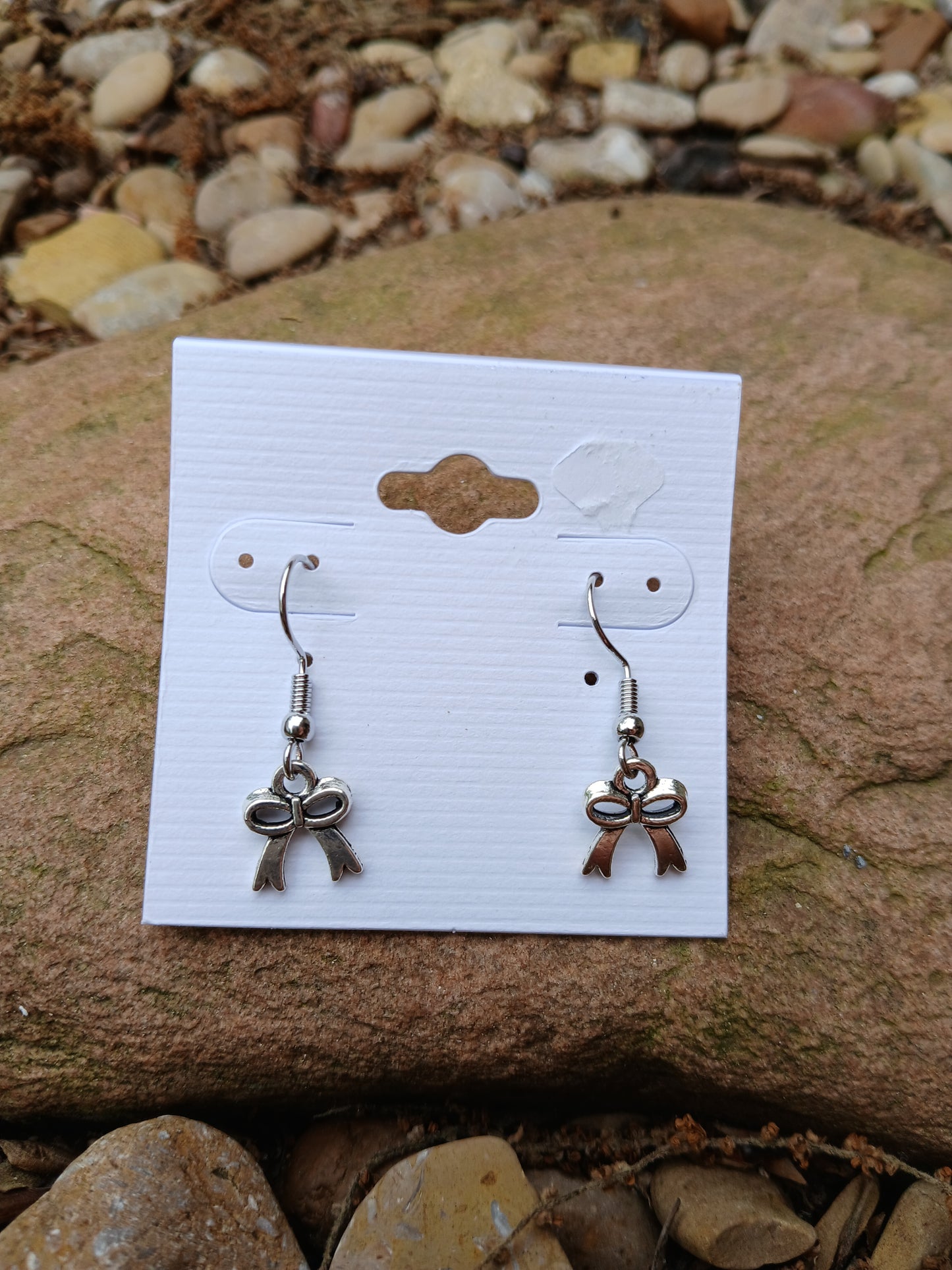 Silver bows