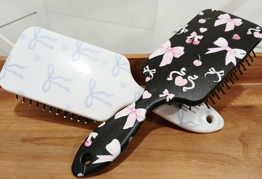 Bow hair brush