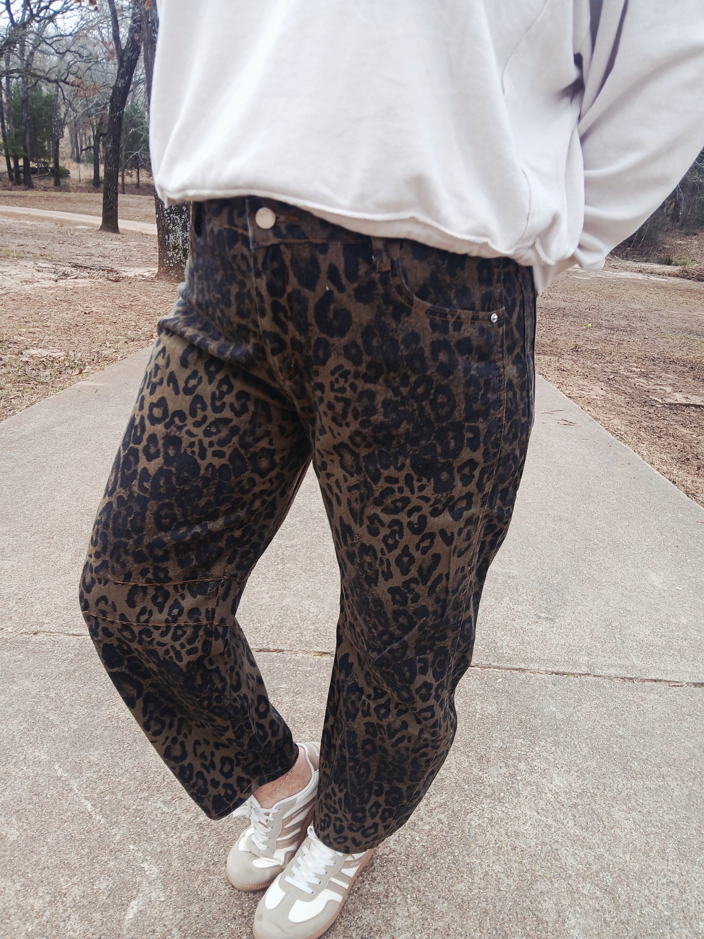 Leopard barrel jeans