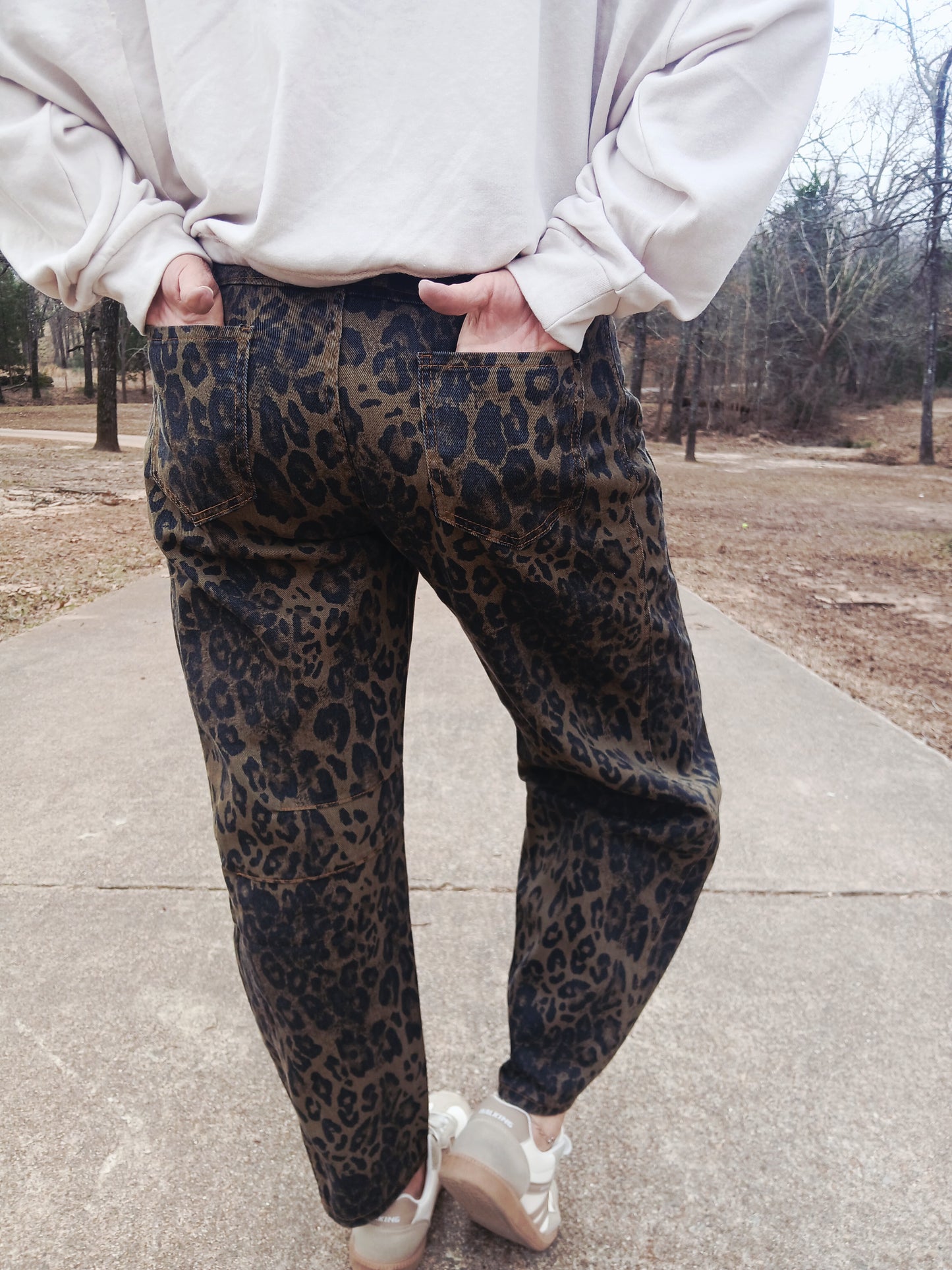 Leopard barrel jeans