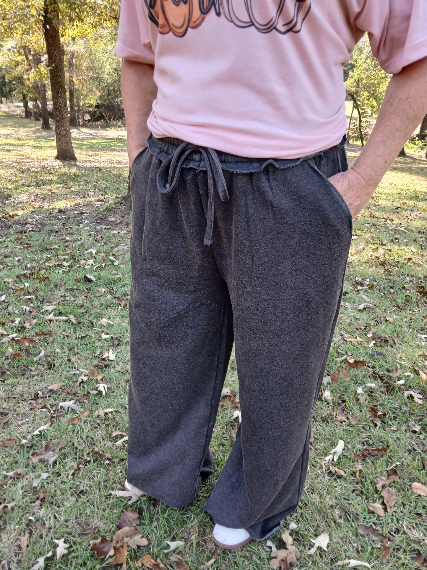 Raw Hem wide leg joggers (plus)